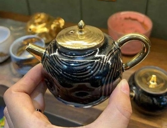 Чайник керамический "Золотая дымка". Price: ₽16,820 rub.