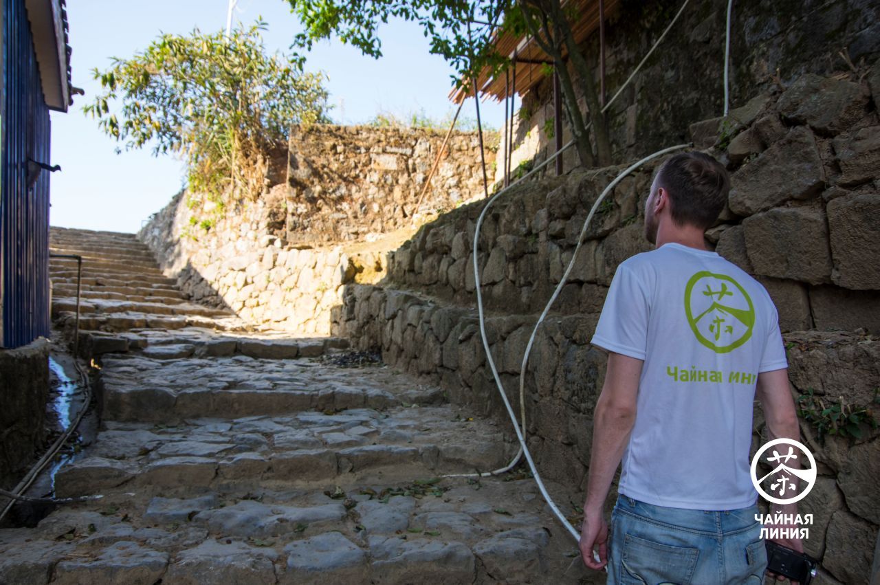 Ancient paved road in Yushan city Город Иу Шань