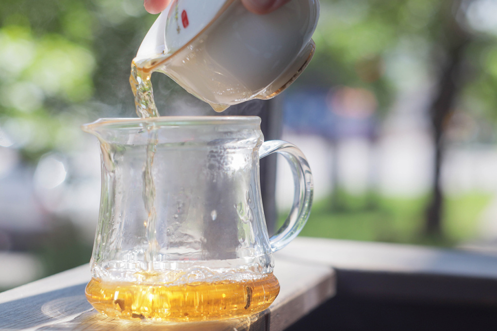 Brewing tea Заваривание чая