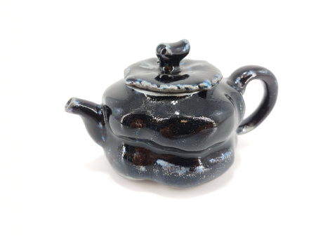 Глиняный чайник ручной работы "Плод вдохновения" мастера Хуан Жунхуа в стиле Сино. Price: ₽19,470 rub.