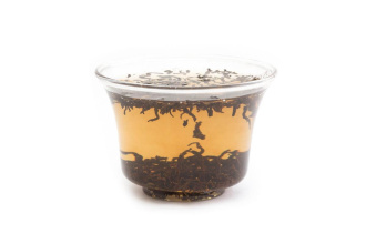 Red tea Gui yuan heijin xiaozhong (Small variety Black gold of brown tree garden)