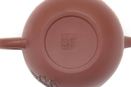 A teapot from Yixing, Jiangsu, "Magnolia", 190 ml. Price: ₽8,840 rub.