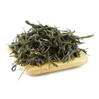 Green tea Yun Wu (Clouds and Fog)