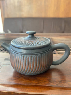 Глиняный чайник Цзяньшуй, Юньнань "Два уровня". Price: ₽7,630 rub.