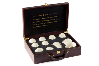 Чайный сервиз фарфоровый "Почтение традиций". Price: ₽19,750 rub.