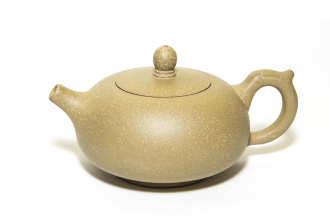 Чайник из исинской глины мастера Гао Веньи "Юань юнь", 310 мл.. Price: ₽7,340 rub.