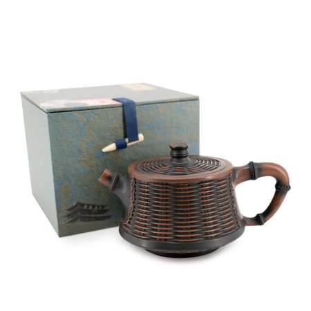 Глиняный чайник из Циньчжоу, Гуанси "Свивание", 230 мл.. Price: ₽28,220 rub.