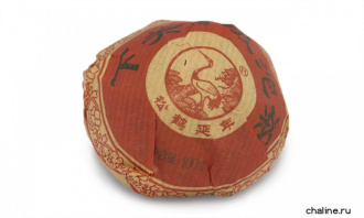 Pressed Raw Pu-erh Tea - Шэн пуэр 2014 г. «Люкс» марки «Сосна и журавль» завода «Сягуань» гнездо 100 г, 