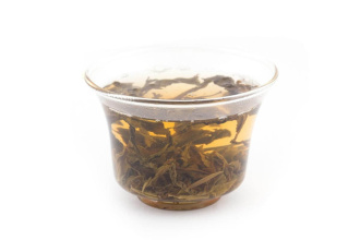 Loose Leaf Pu-erh Tea - Шэн пуэр 2019 г. с гор «Булан», 