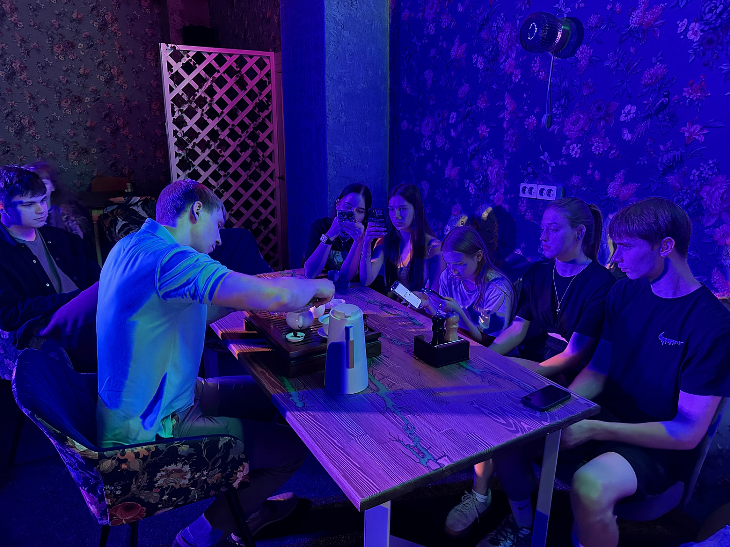 Tea ceremony in Yelets: "Tea line" and restaurant "Yesenin" give you a new taste journey