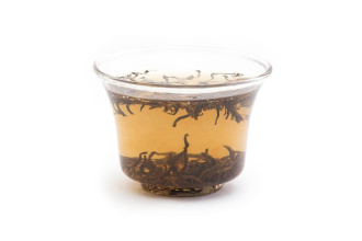 Red tea Синь цзинь сяочжун (Малый сорт "новое золото")