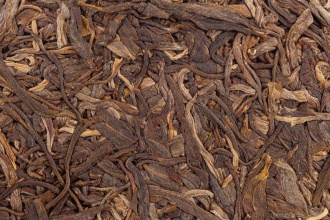 Pressed Raw Pu-erh Tea - Sheng Puer 2020 "Real Tea of Yiwu Mountains" brand "Kaishunhao" 357 g, 