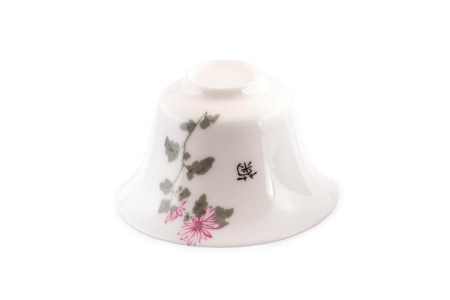 Ceramic set "Pink Chrysanthemum". Price: ₽6,180 rub.