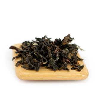 Taiwanese Oolong Tea (Formosa) - Dongfang Meiren Gaoshan from Xinzhu (High Mountain Oolong Tea Oriental Beauty)