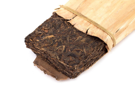 Pressed Raw Pu-erh Tea - Sheng Pu'er 2012 "Tea from Wild Tea Trees", 500g, 
