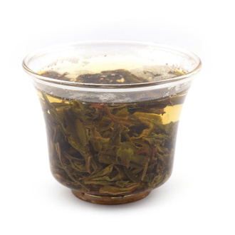 Loose Leaf Pu-erh Tea - Sheng pu'er 2025 "Lincang da shu" (from large trees from Lincang), 