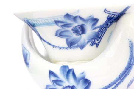 Ситечко с подставкой «Голубка». Price: ₽1,730 rub.