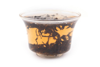 Red tea Ешэн цзинь мудань хунча (Дикорастущий красный чай Золотой пион)