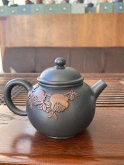 Глиняный чайник из Цзяньшуй, Юньнань "Бутон хризантемы". Price: ₽16,970 rub.