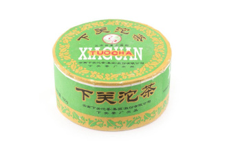 Pressed Raw Pu-erh Tea - Sheng pu-erh 2006 "Premium grade" of the "Pine and Crane" brand from the "Xiaguan" plant, 100 g