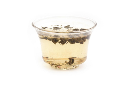 Green tea Long Zhu (Dragon Pearl)