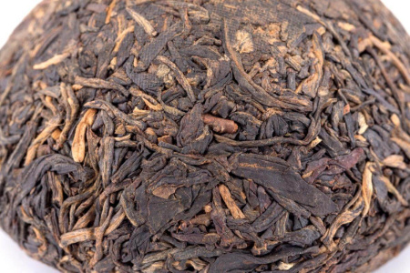 Pressed Raw Pu-erh Tea - Sheng pu-erh 2006 "Premium grade" of the "Pine and Crane" brand from the "Xiaguan" plant, 100 g, 