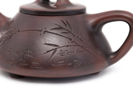 Yixing clay teapot by master Lin Yuzhen "Sweet", 190 ml.. Price: ₽10,960 rub.