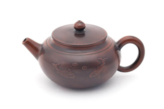 Чайник из исинской глины мастера Линь Ючжэнь «Подводный мир», 200 мл. Price: ₽5,610 rub.
