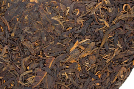 Pressed Raw Pu-erh Tea - Шэн пуэр 1998 г. с диких высоких чайных деревьев гор ИУ, 