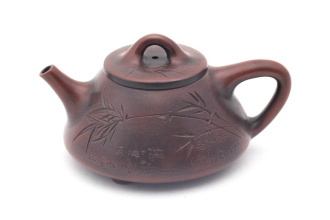 Yixing clay teapot by master Lin Yuzhen "Sweet", 190 ml.. Price: ₽10,960 rub.