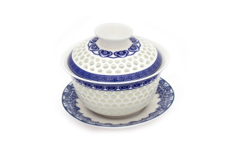 Rice porcelain gaiwan "Flowers", 180 ml.. Price: ₽1,420 rub.