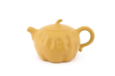 Yixing clay teapot "Yunshi" by master Gao Wenyi, 180 ml.. Price: ₽19,770 rub.