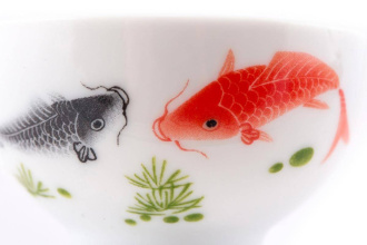 Уценённая пиала керамическая "Благородные карпы", 50 мл. | 茶杯. Price: ₽340 rub.