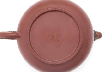 Yixing clay teapot by master Lin Yuzhen "Sense of Taste", 240 ml.. Price: ₽14,780 rub.