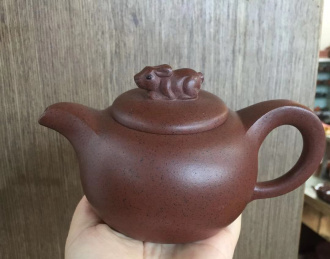 Чайник глиняный «Лунный кролик». Price: ₽2,450 rub.