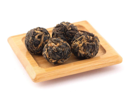 Red tea Hong Longzhu (Red Dragon Pearl)