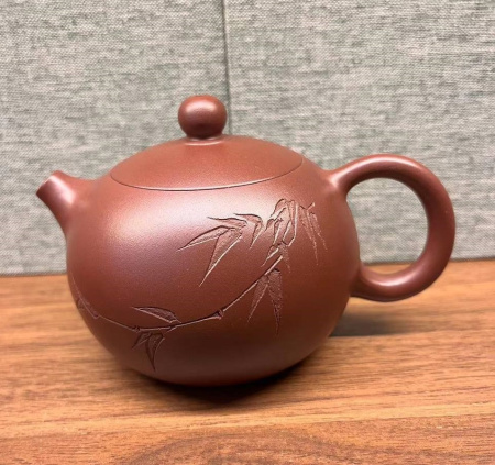 Чайник из исинской глины  "Шар". Price: ₽19,580 rub.