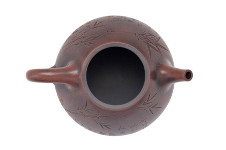 Yixing clay teapot by master Lin Yuzhen "Sweet", 190 ml.. Price: ₽10,960 rub.