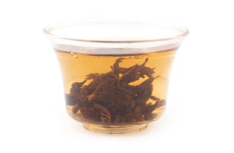 Red tea Hong Longzhu (Red Dragon Pearl)