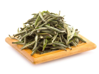 Buy, white tea Байхао иньчжэнь из Хулиня (Серебряные иглы с белым пушком) | 白茶