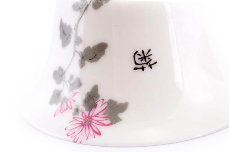 Ceramic set "Pink Chrysanthemum". Price: ₽6,180 rub.