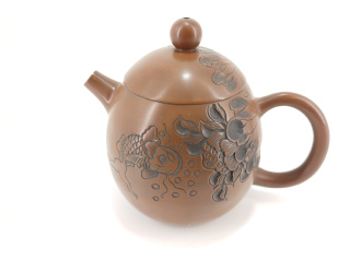 Глиняный чайник из Циньчжоу, Гуанси "Обитатель". Price: ₽17,700 rub.
