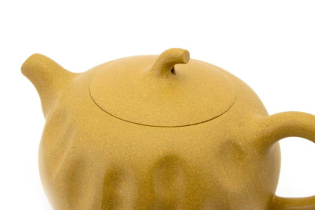 Yixing clay teapot "Yunshi" by master Gao Wenyi, 180 ml.. Price: ₽19,770 rub.