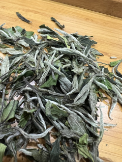 Buy, white tea Бай мудань из Хулиня (Белый пион) | 白茶
