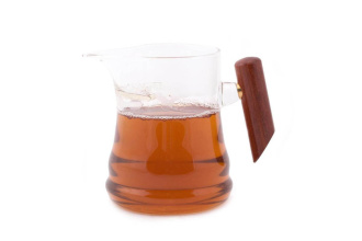 Glass chahai with a strainer "White tea", 440 ml. Price: ₽2,550 rub.