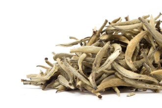 Loose Leaf Pu-erh Tea - Белый пуэр 2019 г. «Буланшань юэгуан бай» (Лунный свет с гор Булан), 