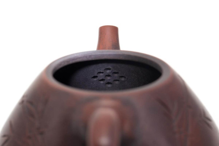 Yixing clay teapot by master Lin Yuzhen "Sweet", 190 ml.. Price: ₽10,960 rub.
