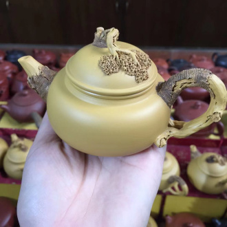 Чайник глиняный «Плакучая ива». Price: ₽6,200 rub.