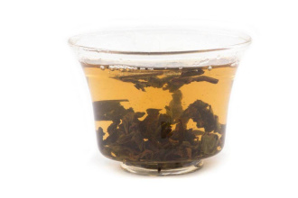 Northern Fujian Oolong from Wuyi, Yan Cha Shuixian 2 qing xiang (Lord of the Waters of Weak Roast)