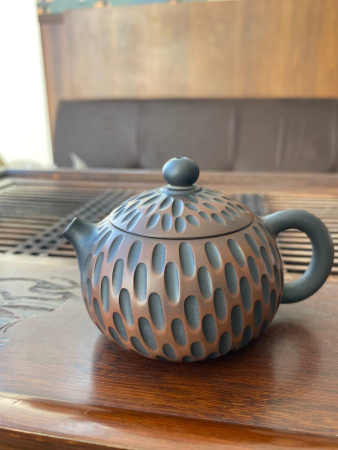 Глиняный чайник из Цзяньшуй, Юньнань "Фигурный", 280 мл.. Price: ₽10,870 rub.